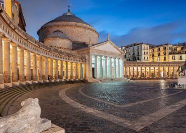 famous Monuments in Naples