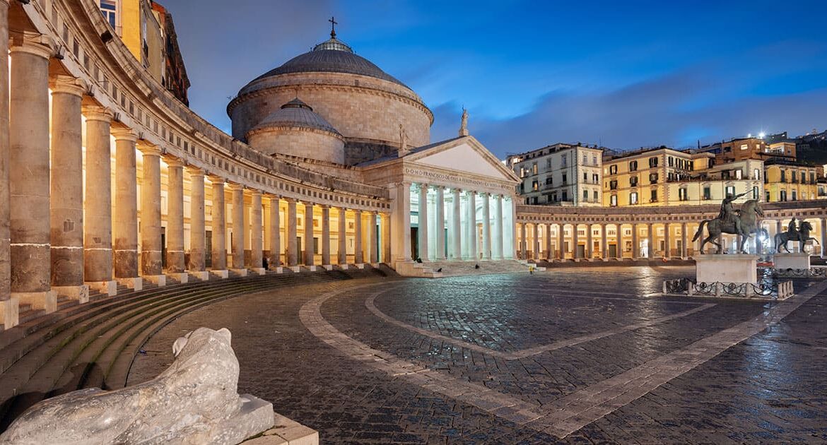 famous Monuments in Naples