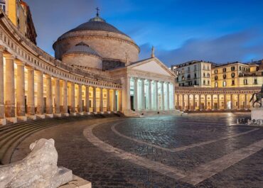 famous Monuments in Naples