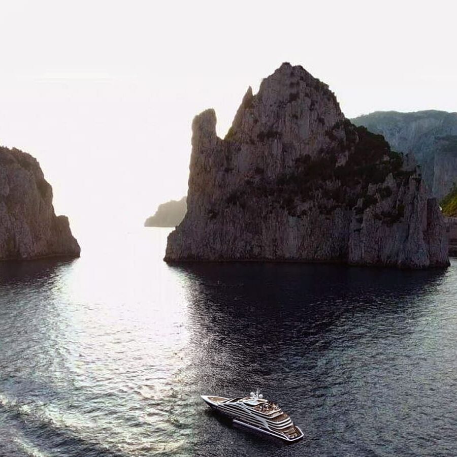 Half day by Boat from Capri