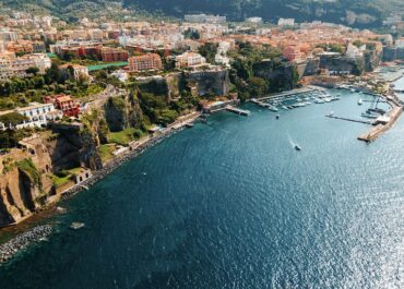 Half day by Boat from Sorrento