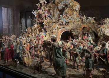 Discover the Royal Nativity Scene in the elliptical room of the Royal Palace of Caserta