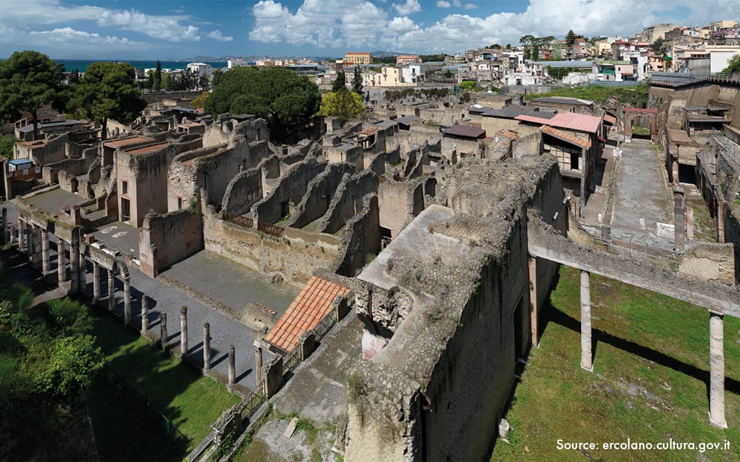 Rome to Sorrento Transfer with Herculaneum All-Inclusive