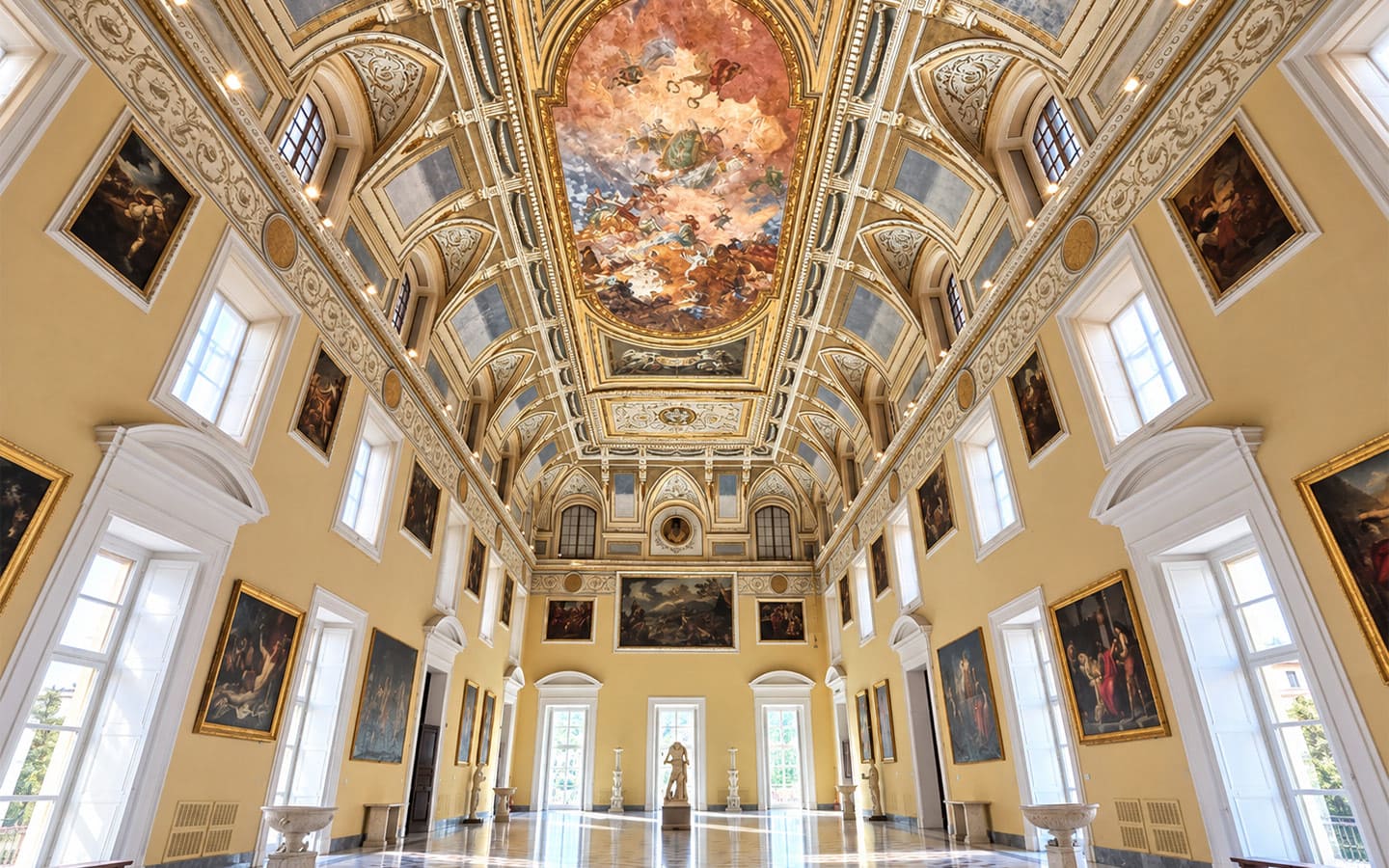 Naples to Sorrento All-Inclusive Transfer with MANN Museum