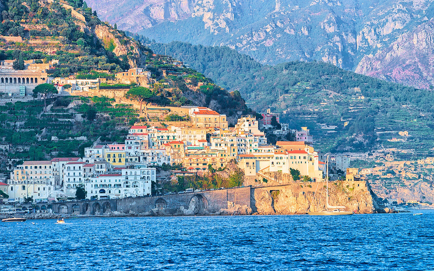 Rome to Amalfi Transfer with Pompeii All-Inclusive